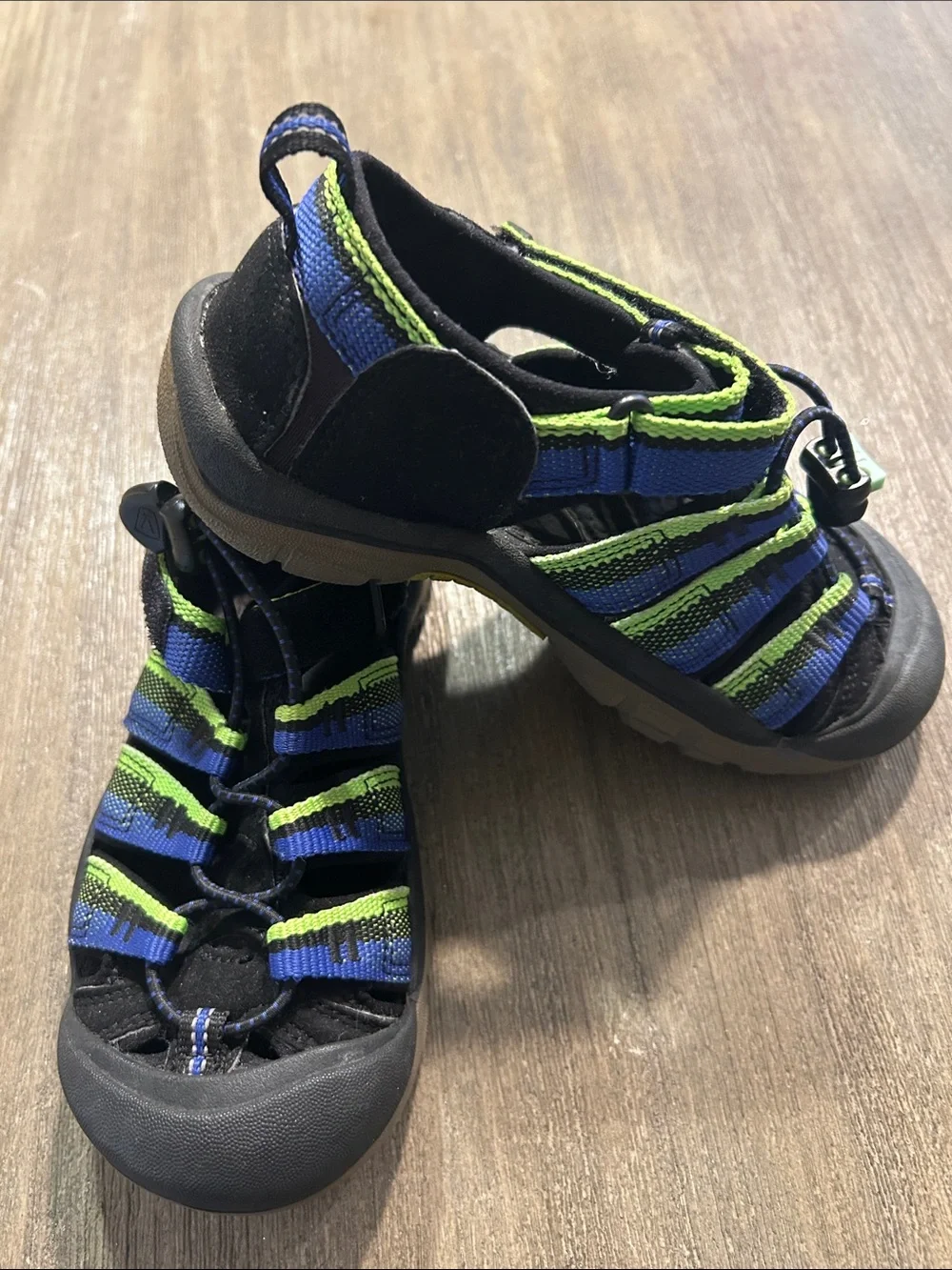 KEEN Newport H2 Sandals Size J1. Blue Green Bump Toe Hike Waterproof, Semi New.